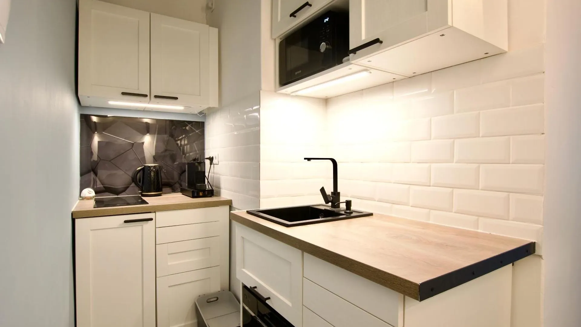 Standard Apartment By Hi5- Bacso Studio Budapest